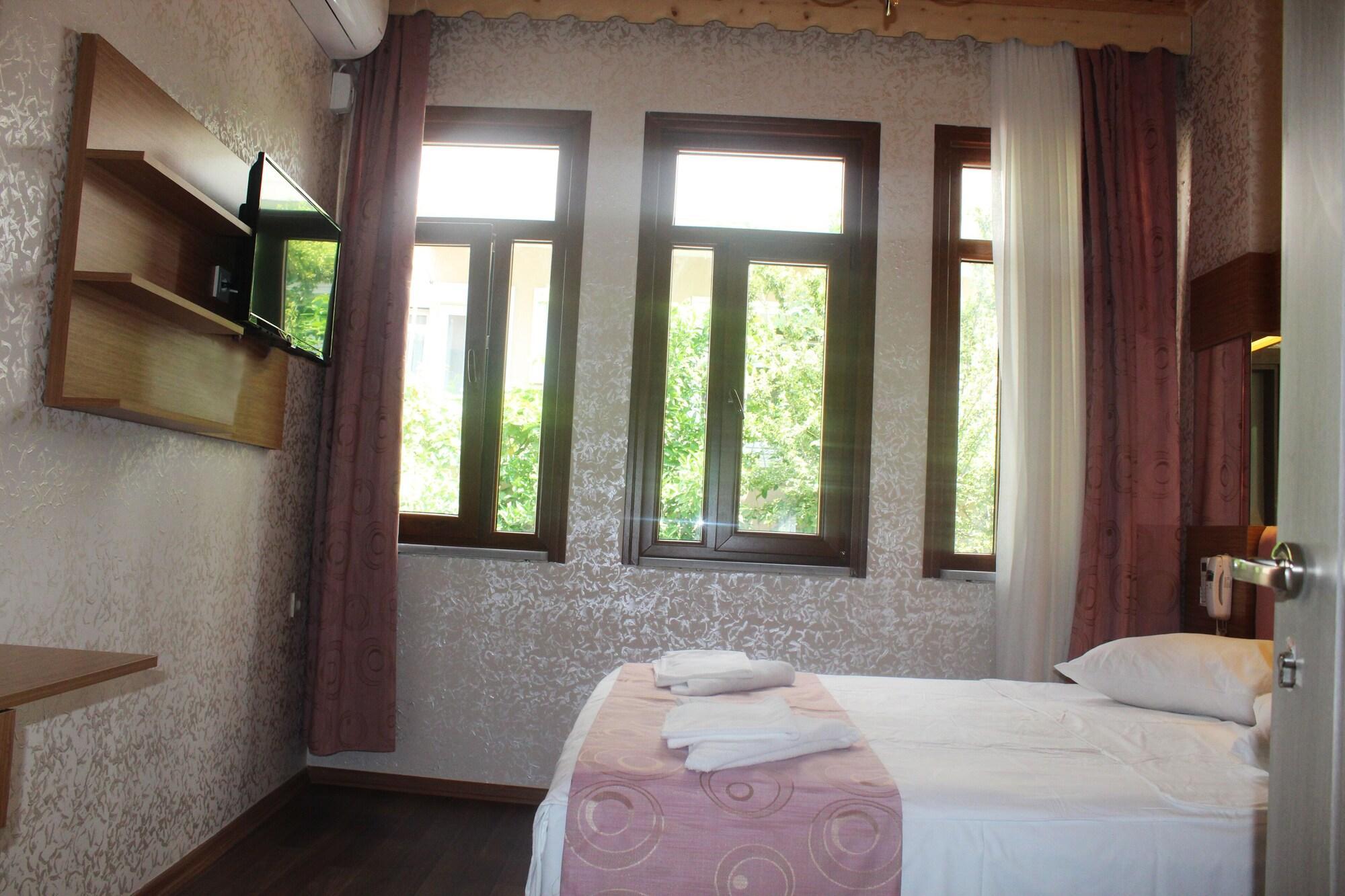 Hotel Megaron Istanbul Luaran gambar